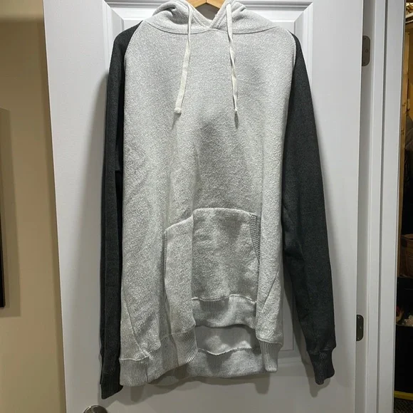 ♻️Hoodie - Picture 1 of 3